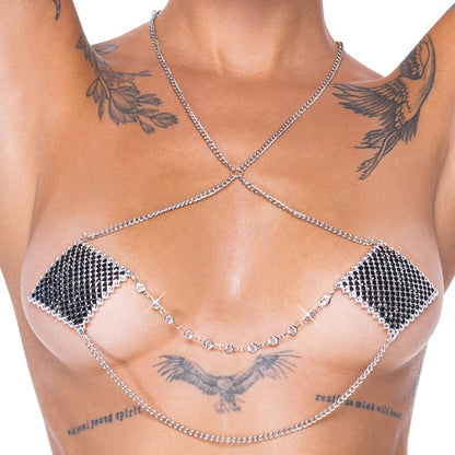 Brustwarzenschmuck aus Silberkette